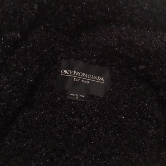 Black faux fur vest - Picture 3 of 4